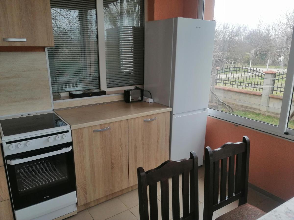 Nadya Holiday Home Krapets  Extérieur photo