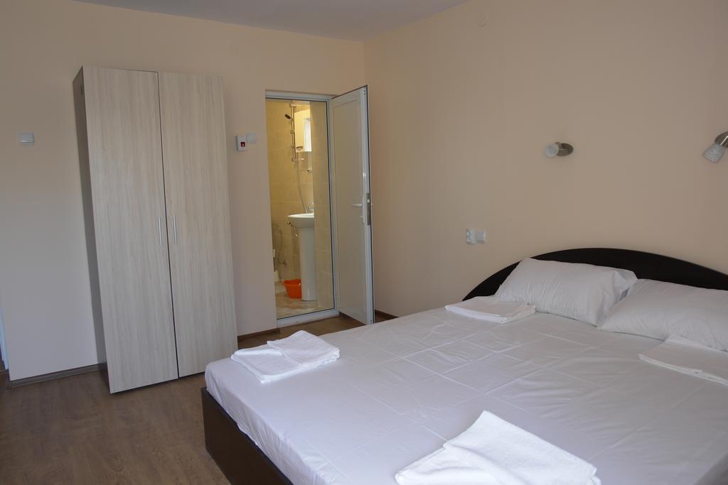 Nadya Holiday Home Krapets  Extérieur photo