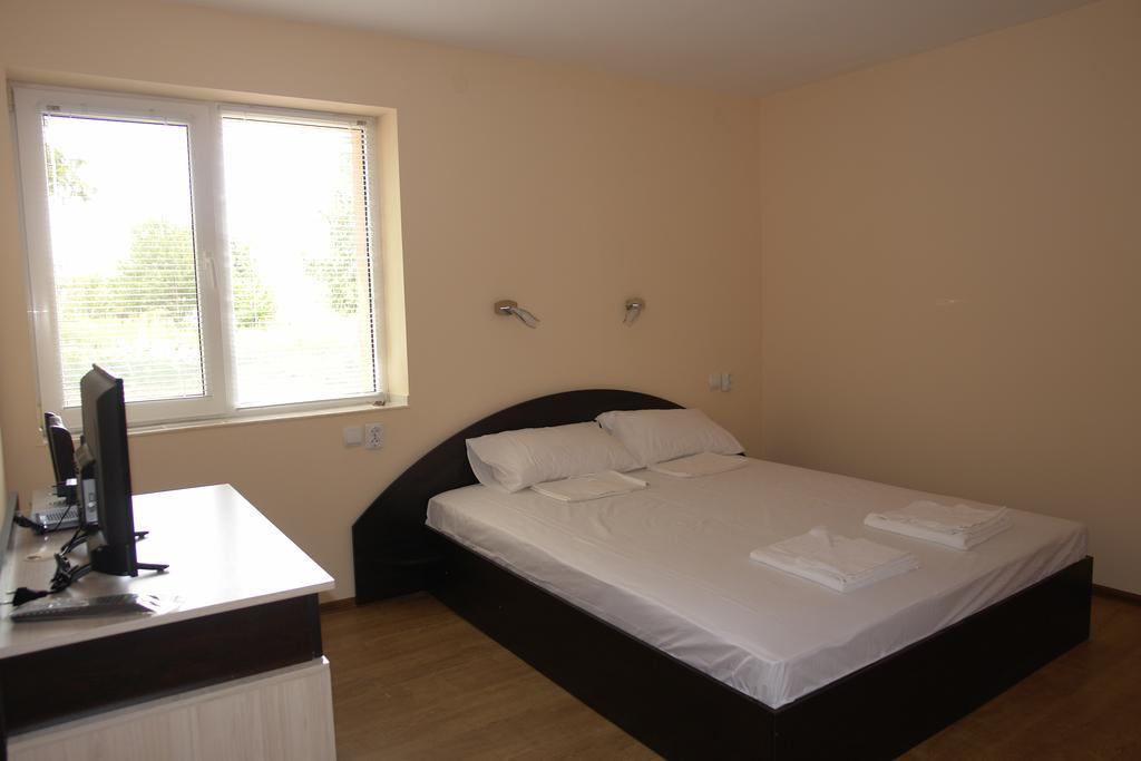 Nadya Holiday Home Krapets  Extérieur photo