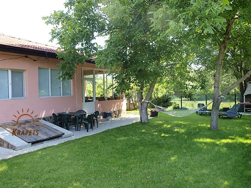 Nadya Holiday Home Krapets  Extérieur photo