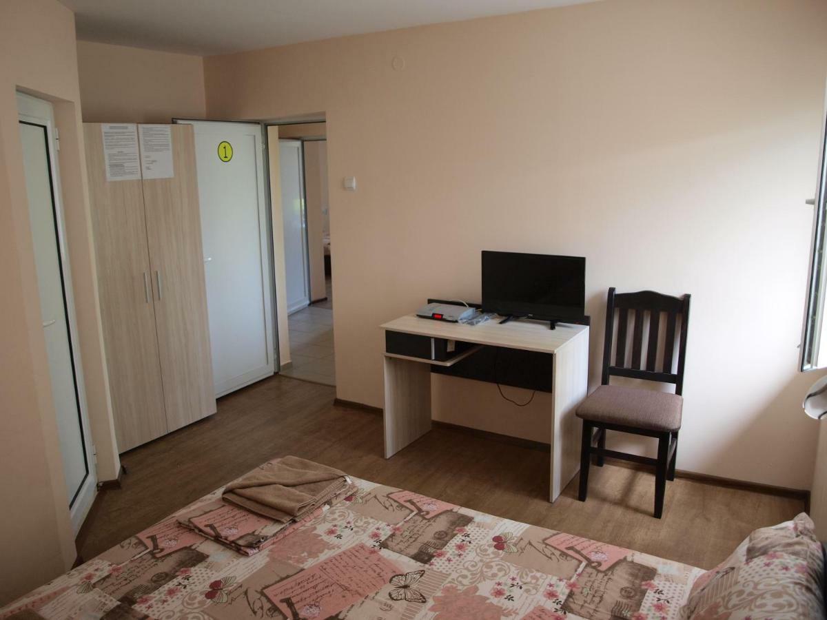 Nadya Holiday Home Krapets  Extérieur photo